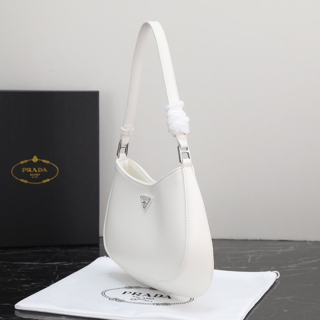 2XPD129BDE Stylish leather bag 