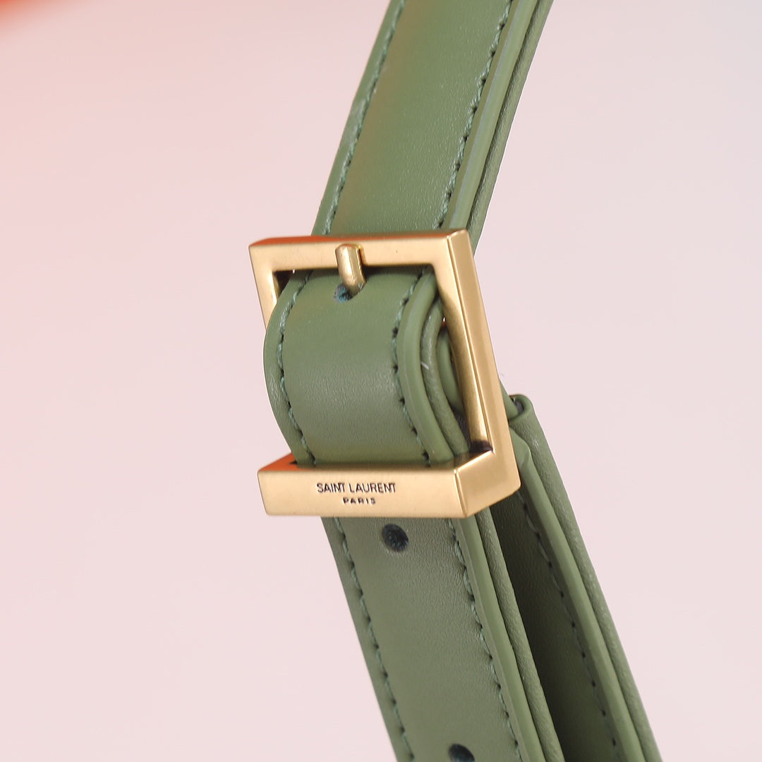 4XSL29BDE Stylish leather bag 