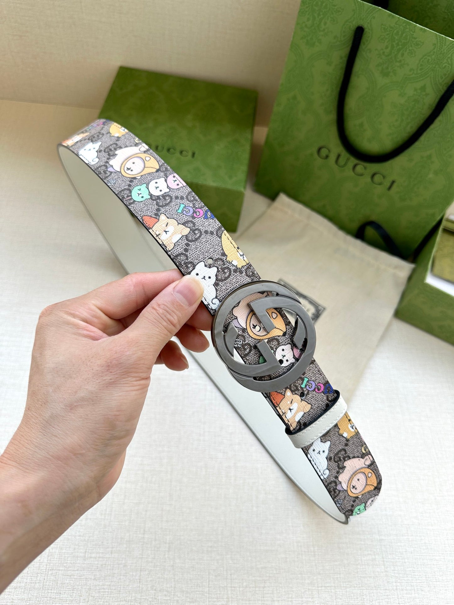 155RB208PDE Stylish  High quality belt With full package