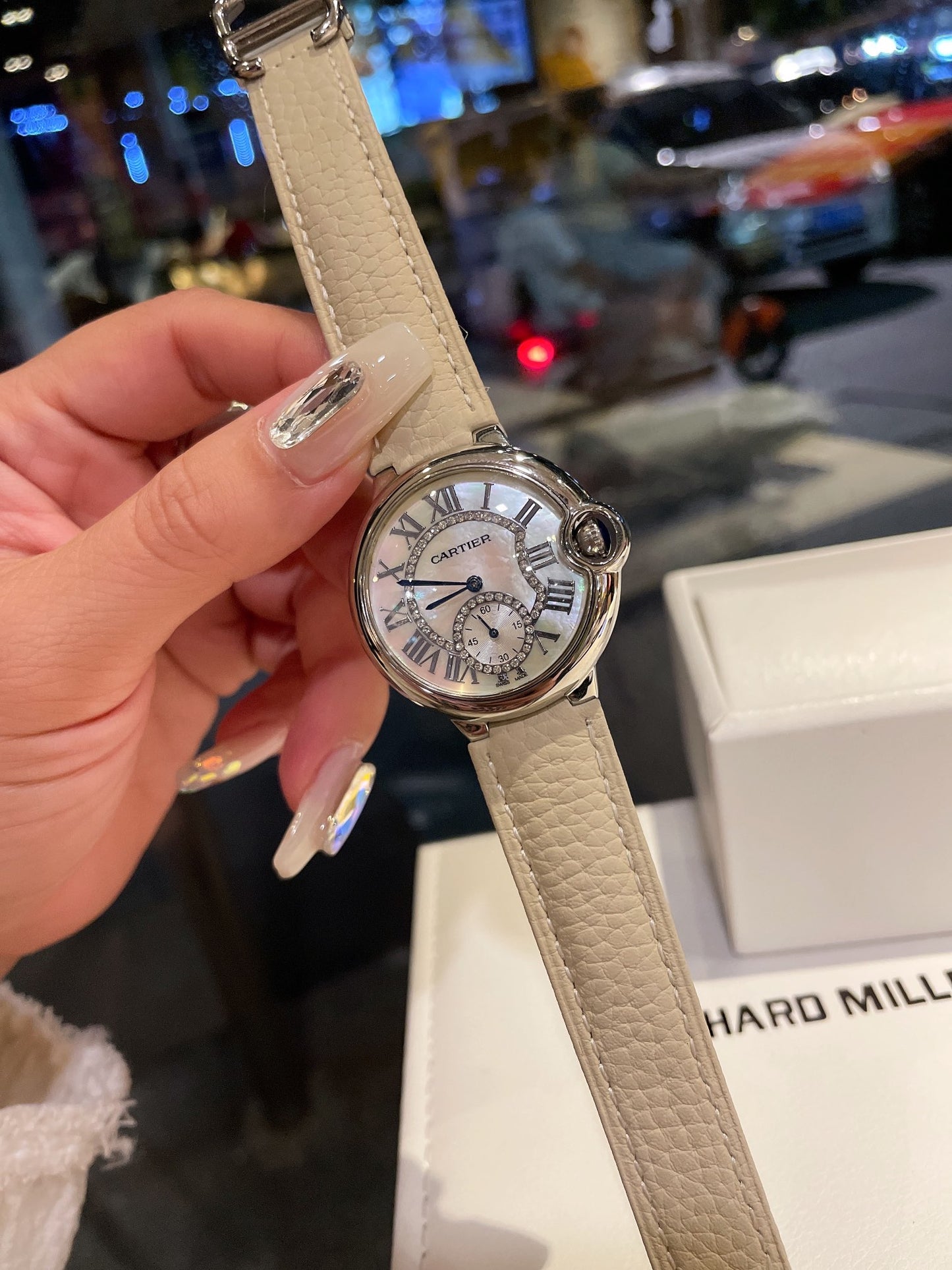 255RK28LDE Stylish Watches