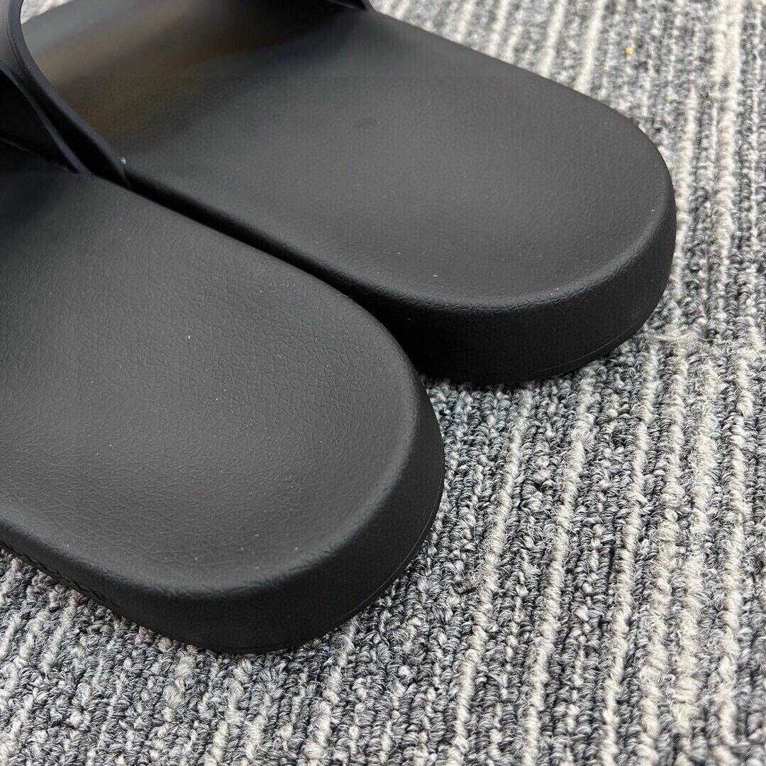 535ZR254ZDE Stylish Slippers