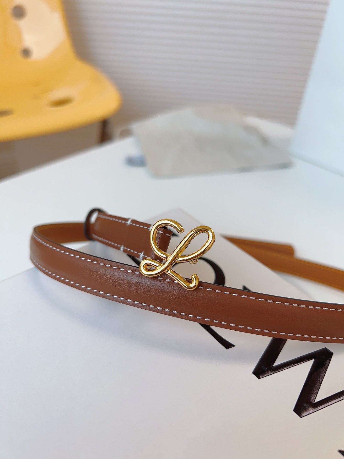 155RA228PDE Stylish  High quality belt With full package