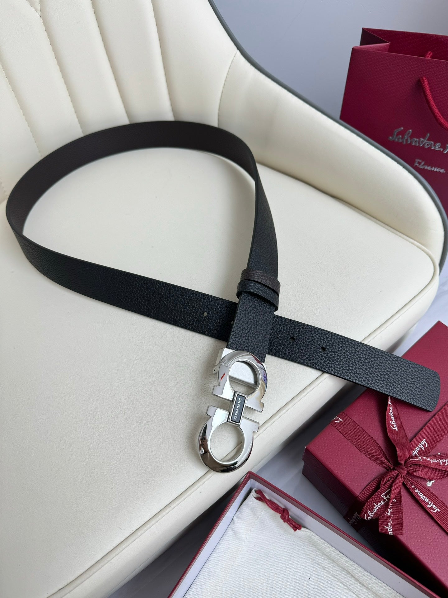 1WA168PDE Stylish  High quality belt With full package