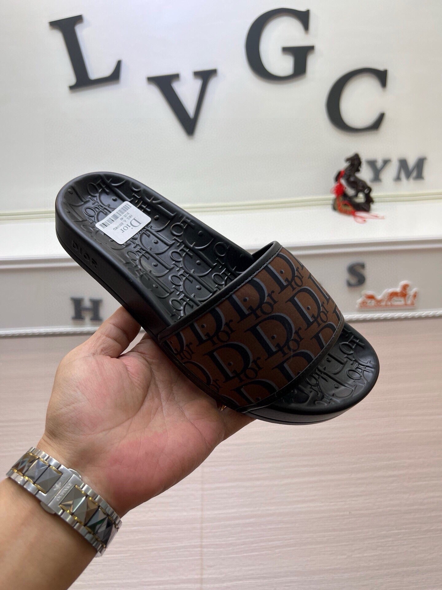 5LD214ZDE Stylish Slippers