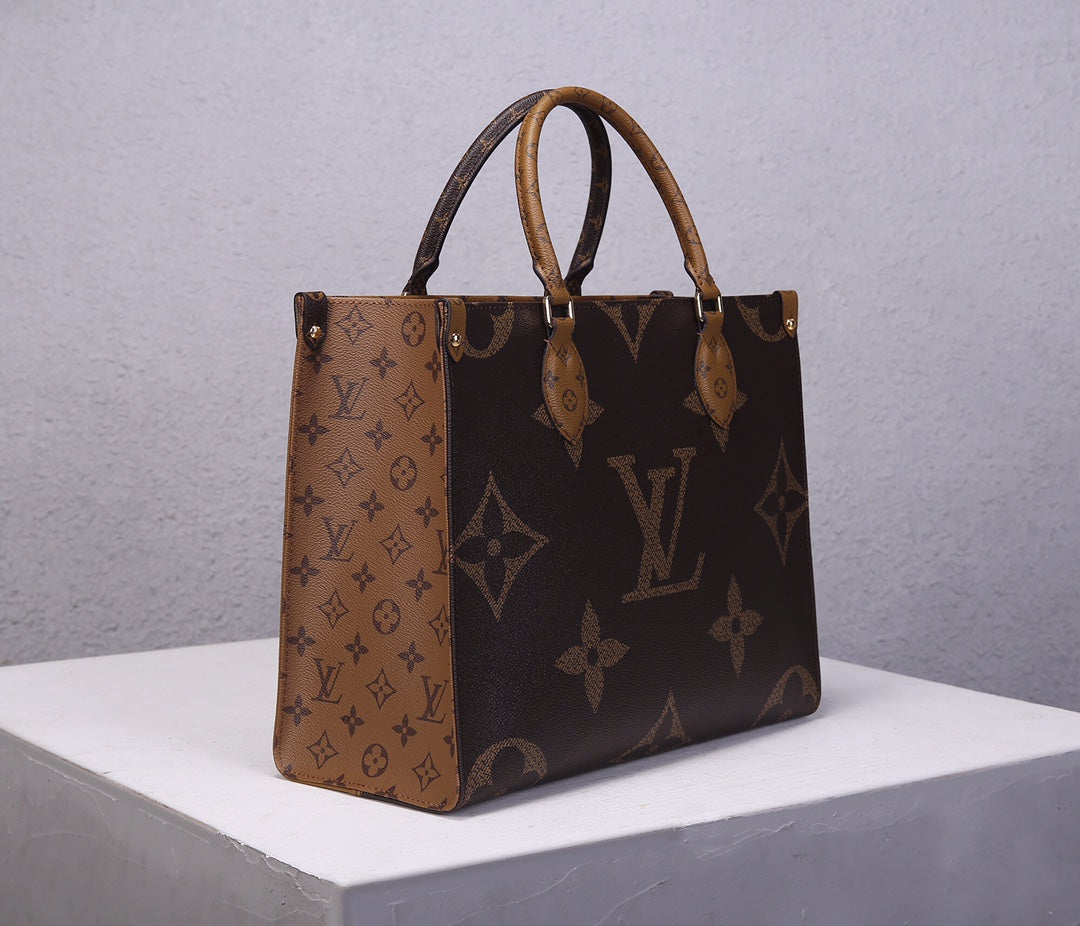 1XE65BDE Stylish leather bag 