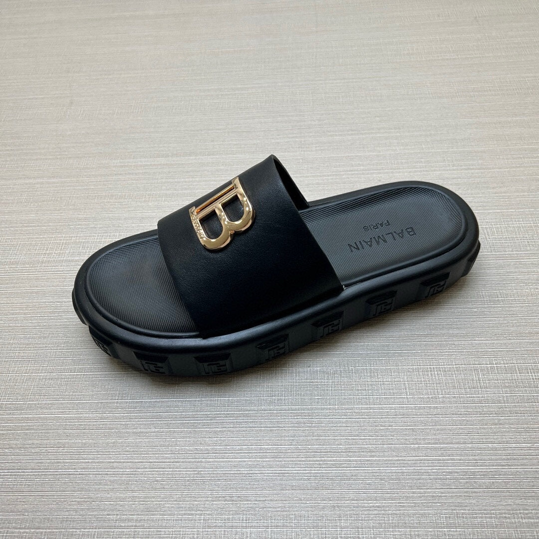 54A21ZDE Stylish slippers
