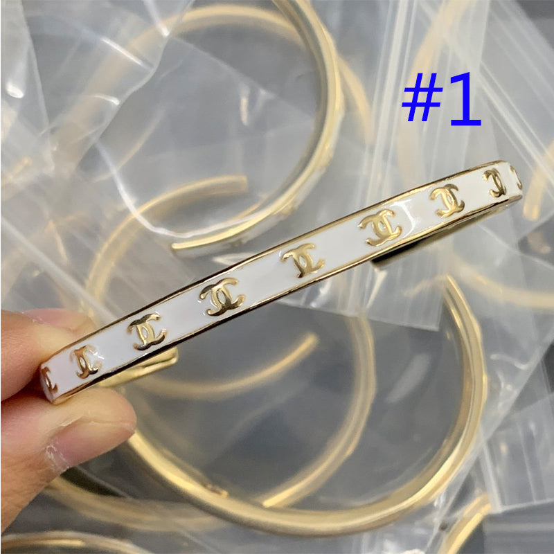 8XC68KDE Stylish Bracelets