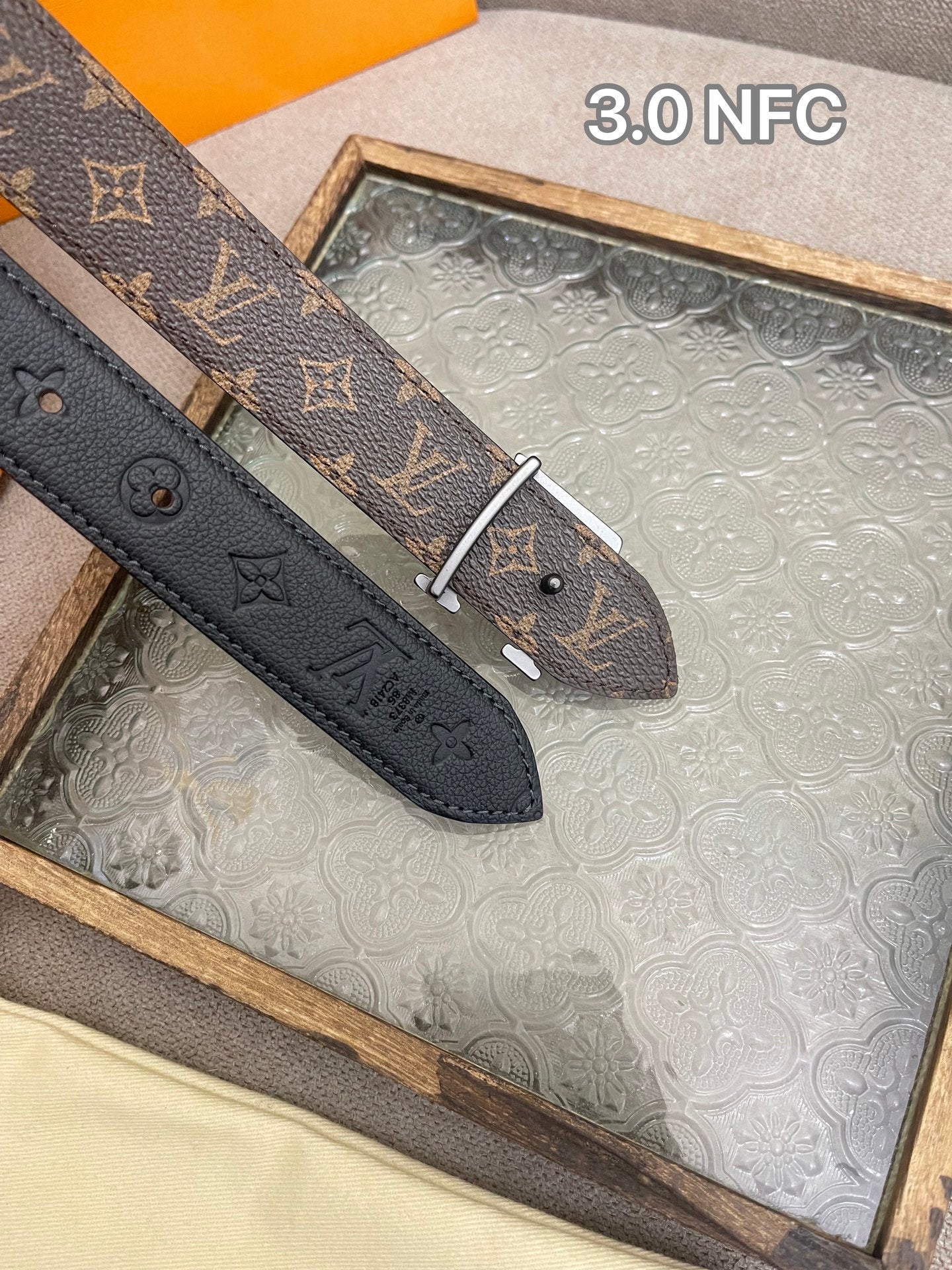 255RE10PDE Stylish  High quality belt With full package