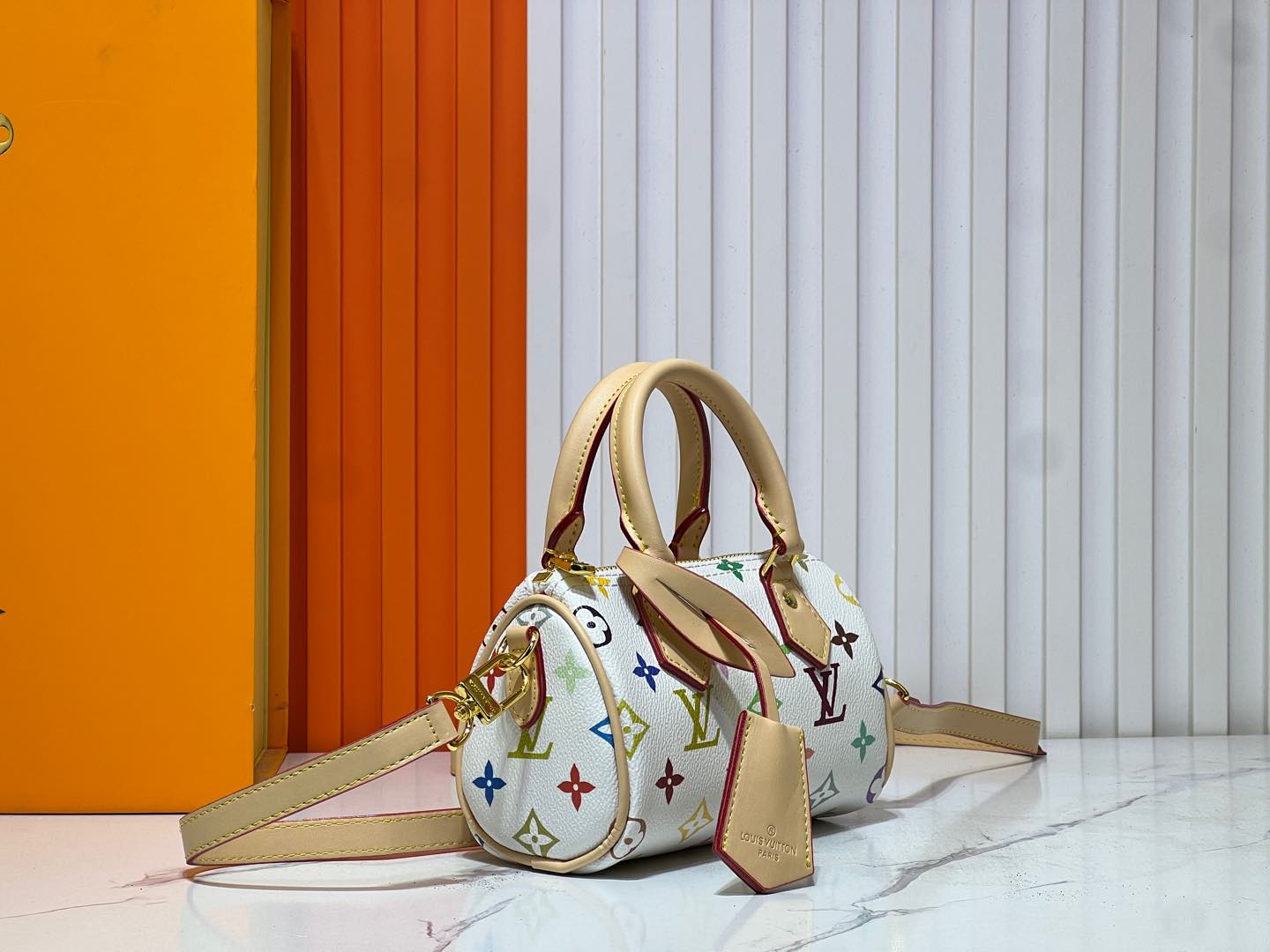 1WE99BDE Stylish leather bag