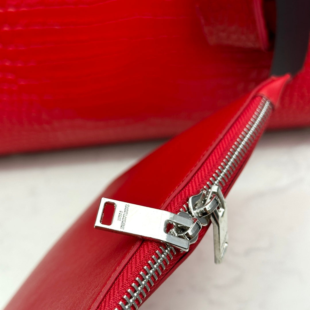 1XSL268BDE Stylish leather bag 