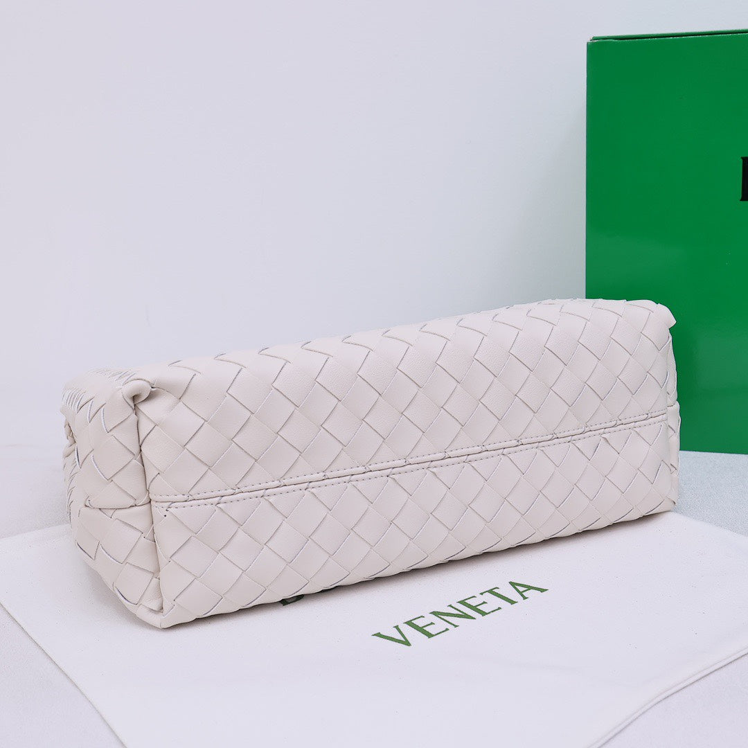 1XA80BDE Stylish leather bag