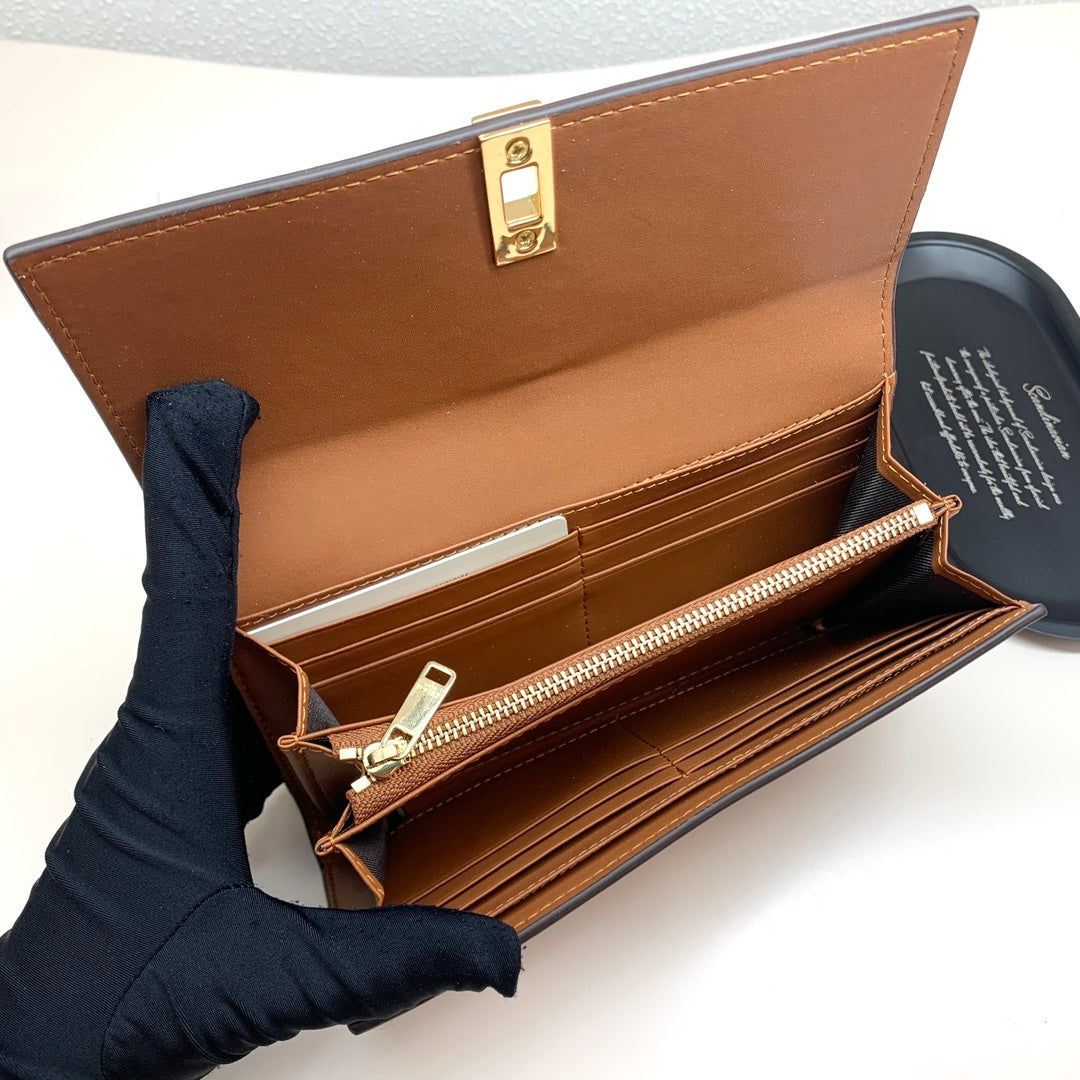 1XCL374BDE Stylish leather bag (with box)