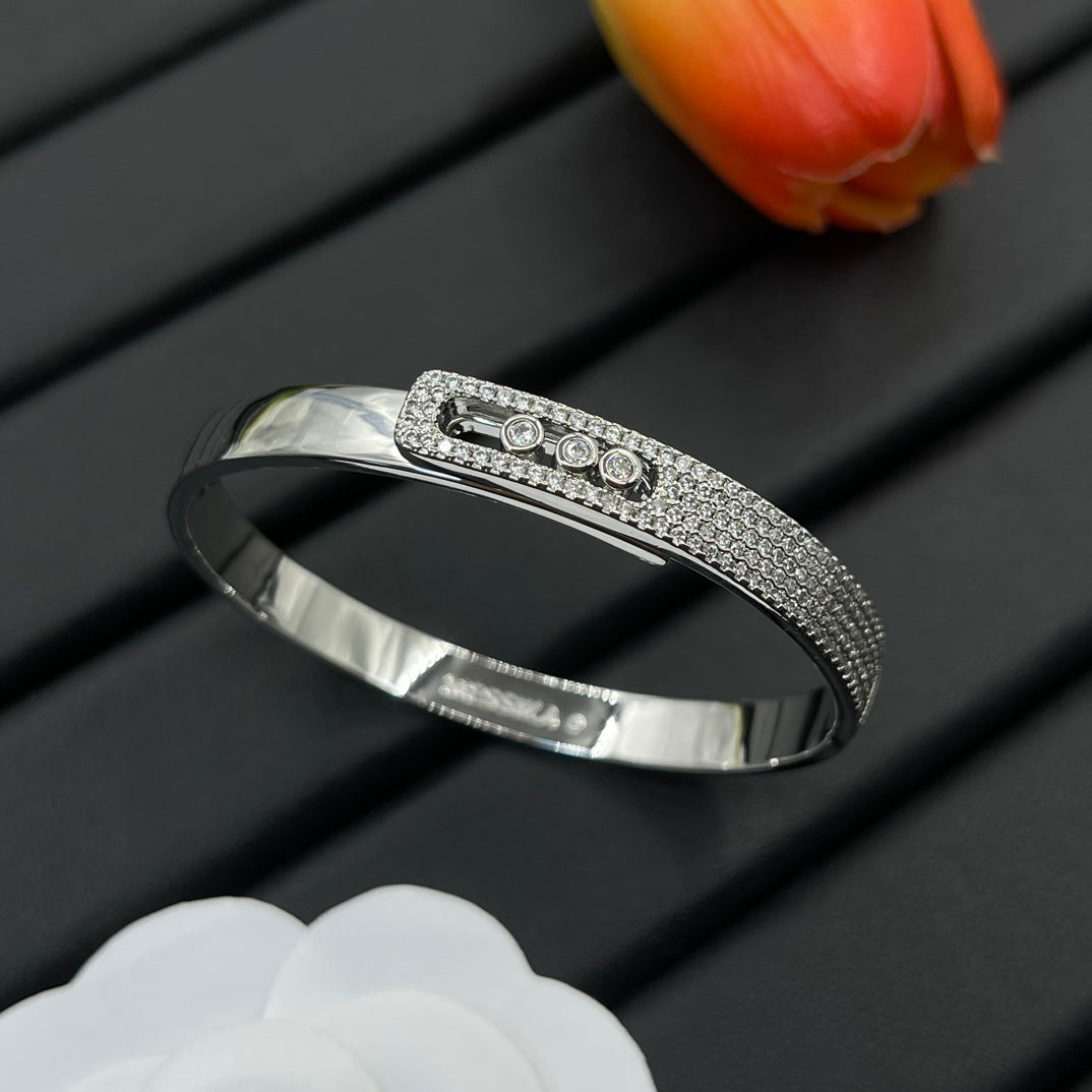 14A763KDE Stylish Bracelets