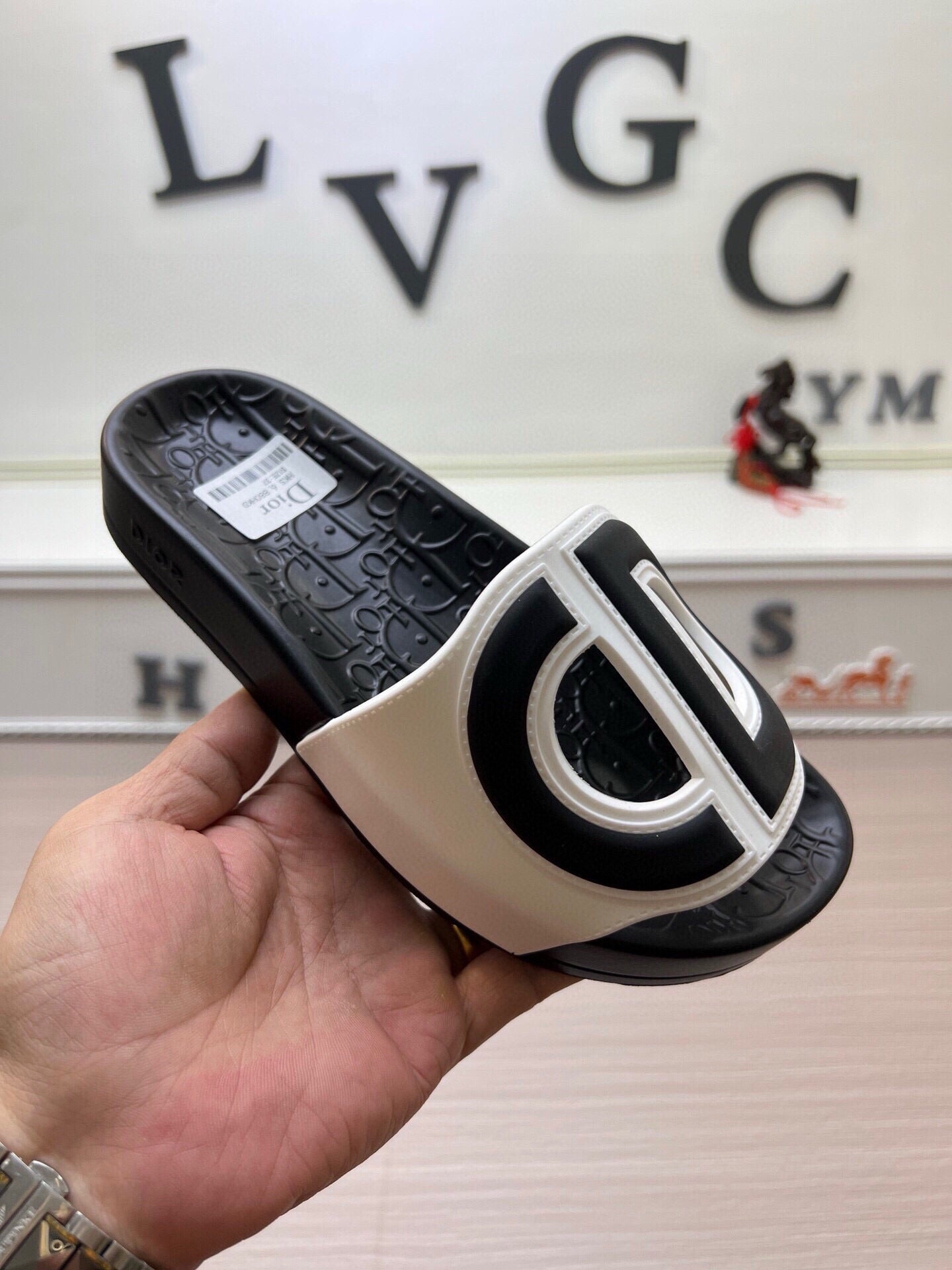 5LD213ZDE Stylish Slippers