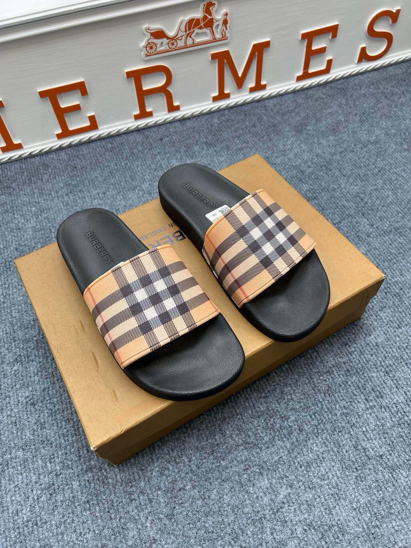 535ZR253ZDE Stylish Slippers
