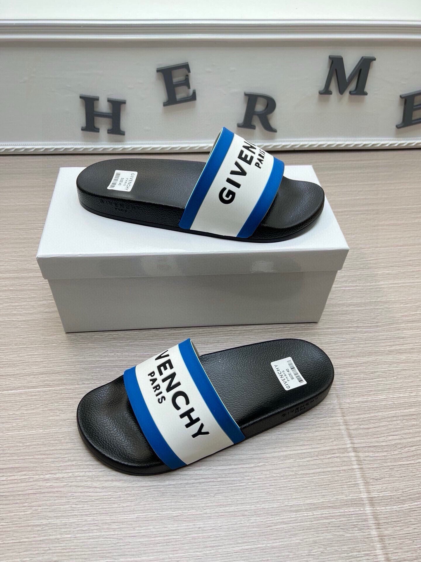 535ZGV264ZDE Stylish Slippers