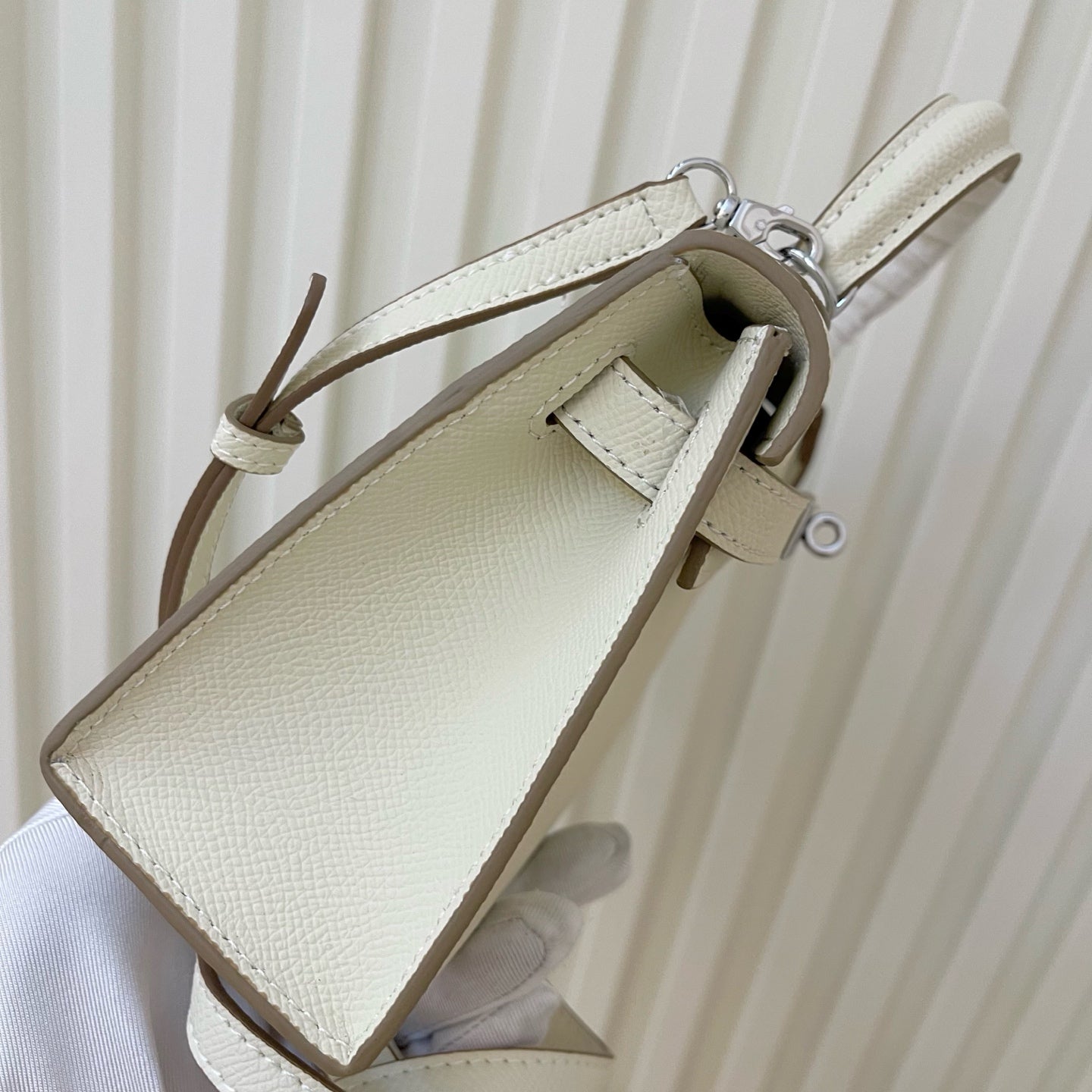 2WH27BDE Stylish leather bag