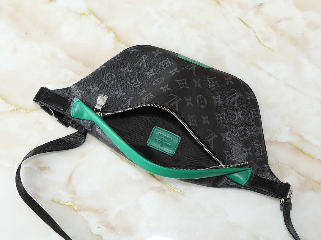 15RE35BDE Stylish leather bag