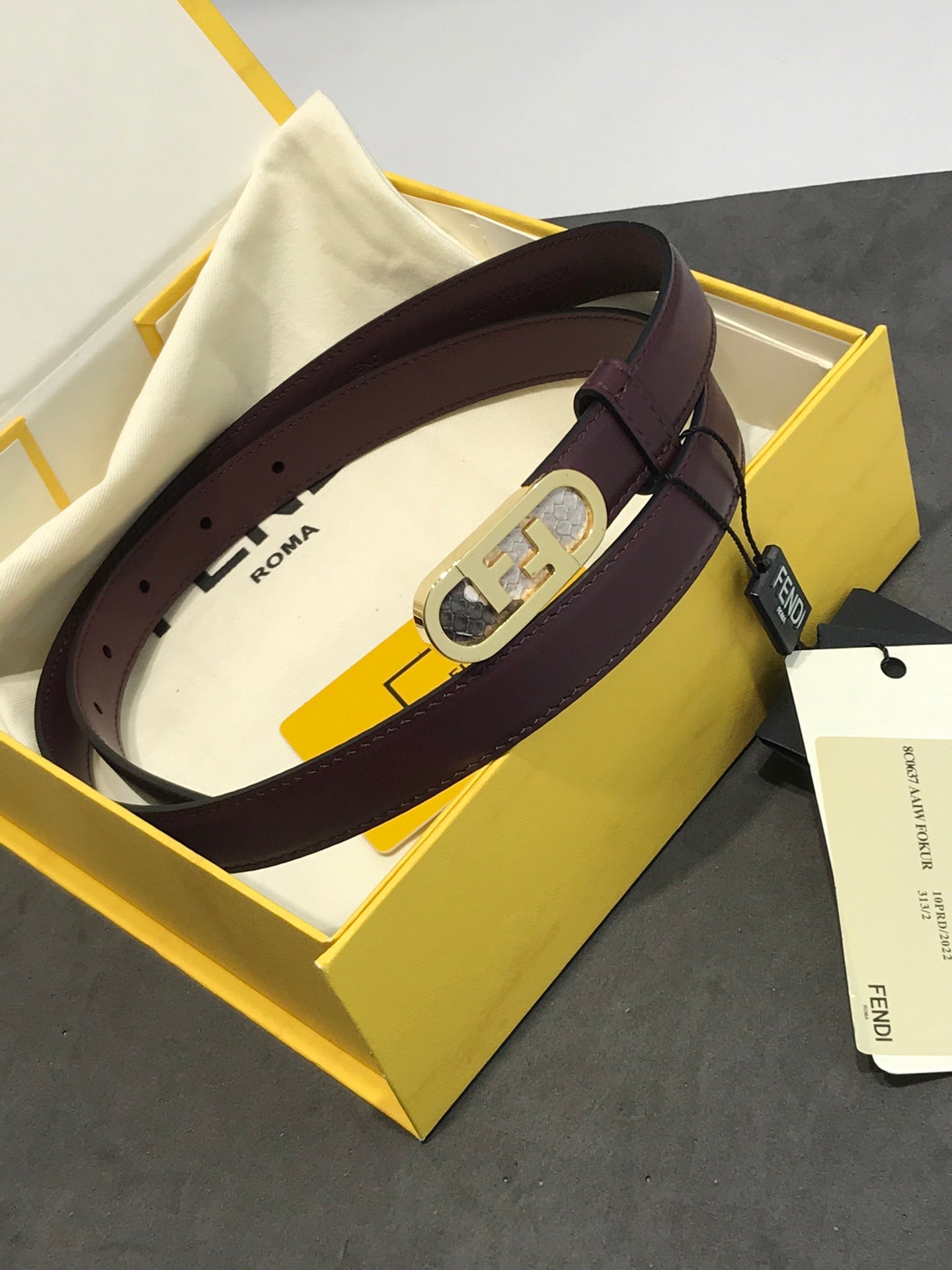 14F76PDE Stylish  High quality belt With full package