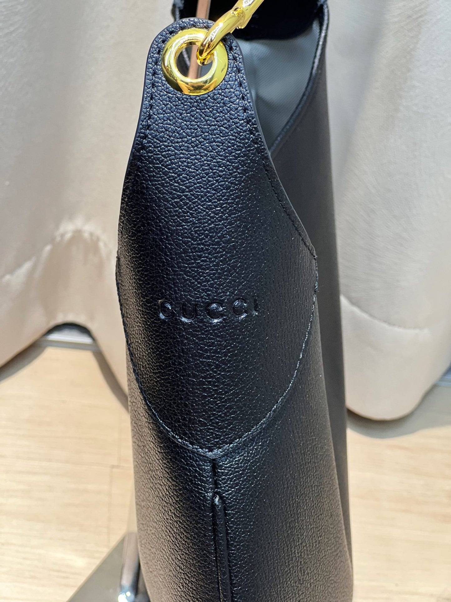 1XB67BDE Stylish leather bag