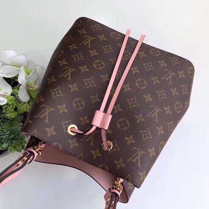 3E81BDE Stylish leather bag 