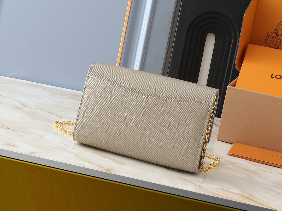 2WE1BDE Stylish leather bag