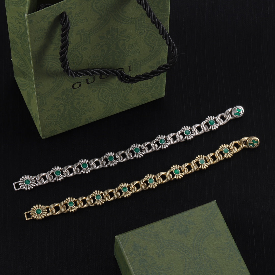 14B937KDE Stylish Bracelets