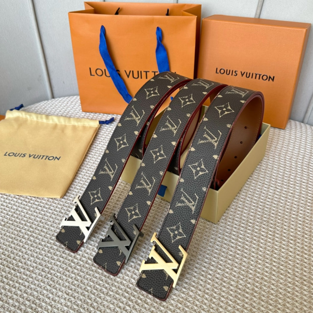 14E131PDE Stylish  High quality belt With full package