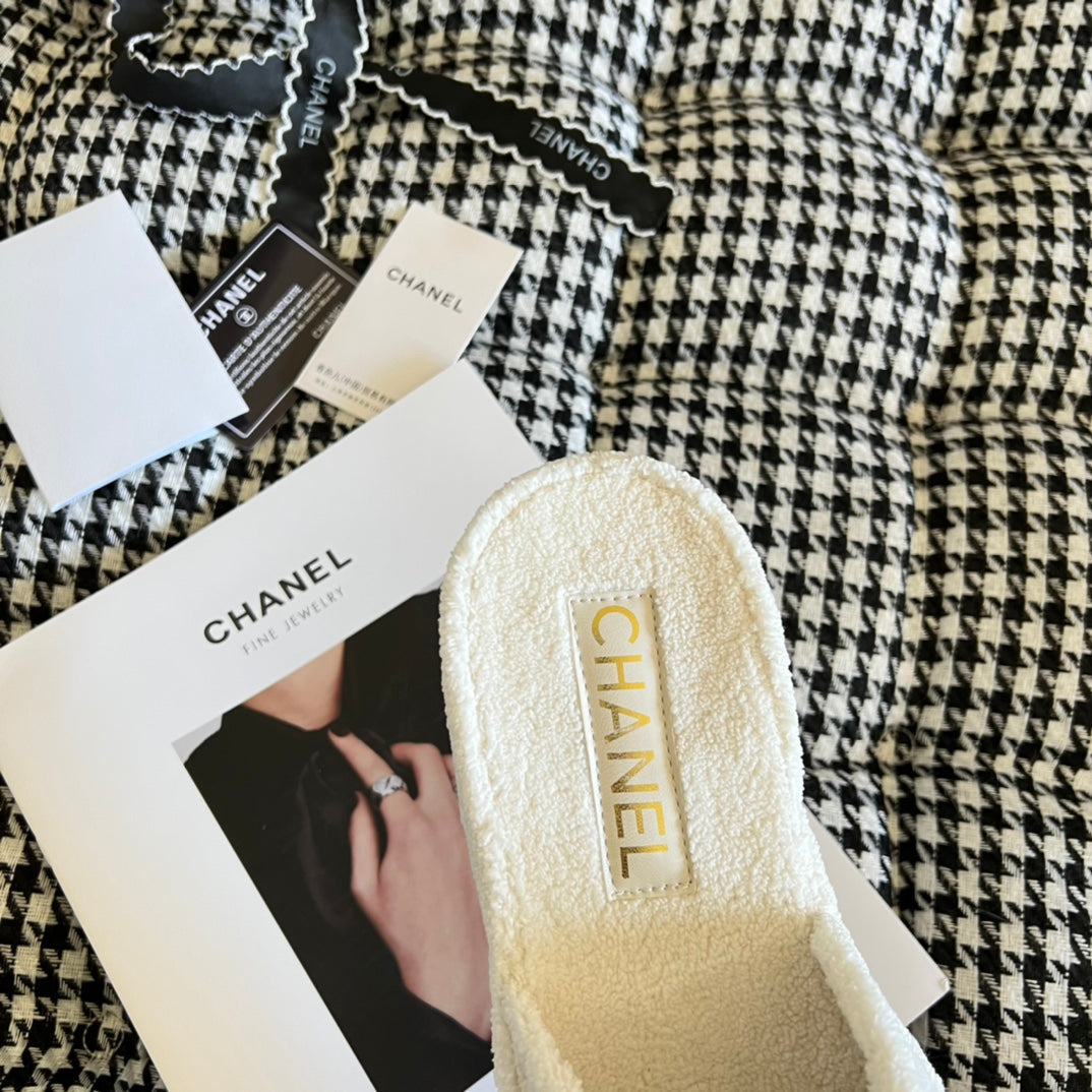 14C159ZDE Stylish Slippers