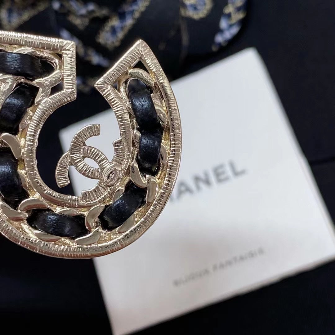 1NC48EDE Stylish Earrings
