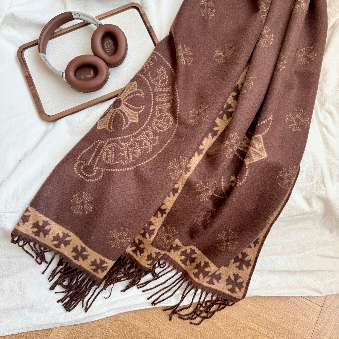 185ZA33WDE Stylish Winter Scarves