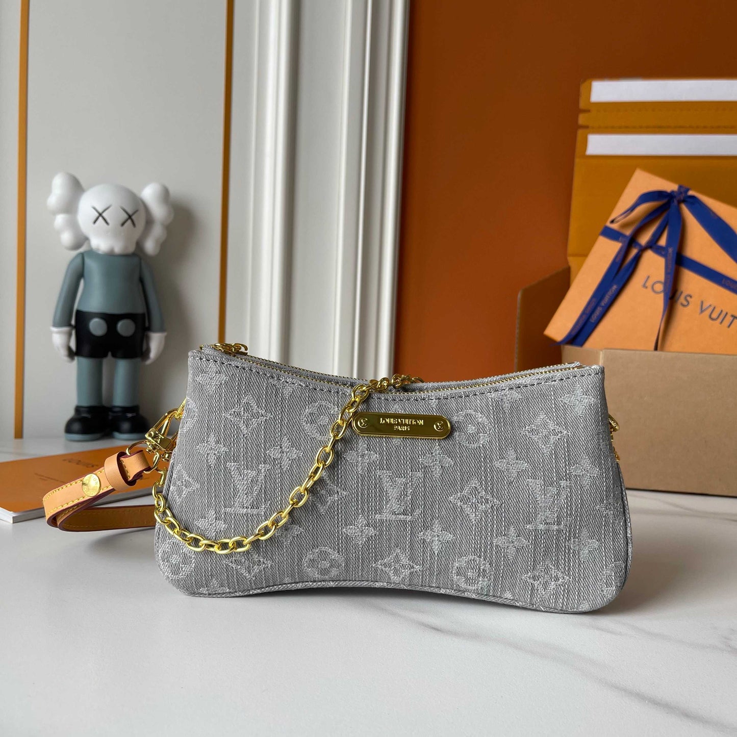 15RE30BDE Stylish bag