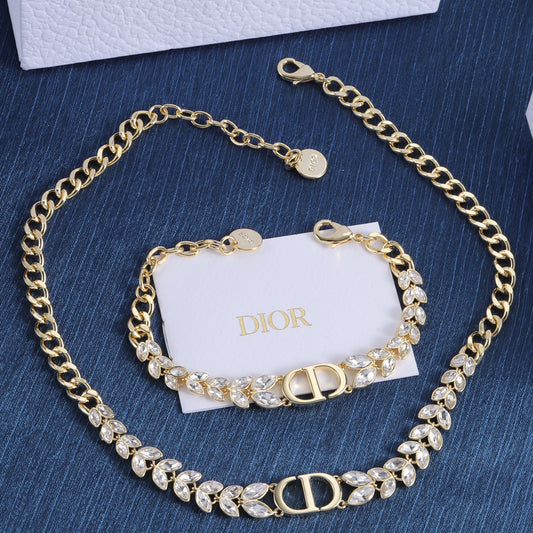 175RD14XDE Stylish  Necklaces . Bracelets