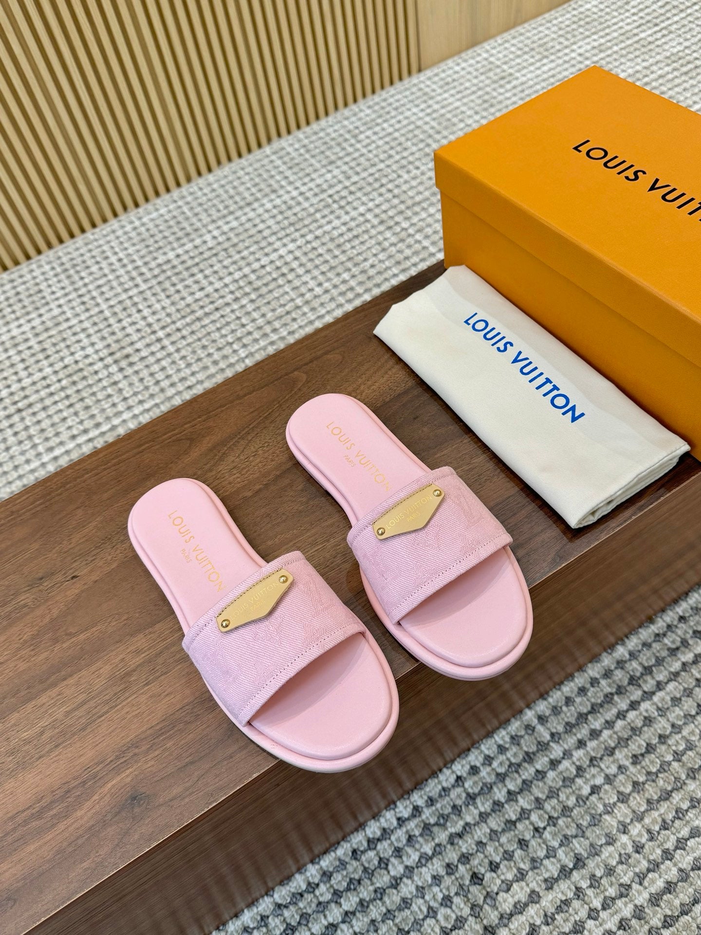245RE3ZDE Stylish leather shoes 