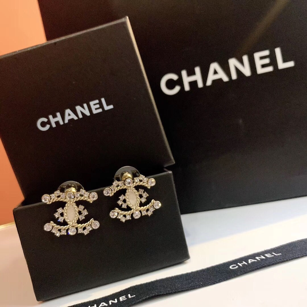 1YC306EDE Stylish Earrings