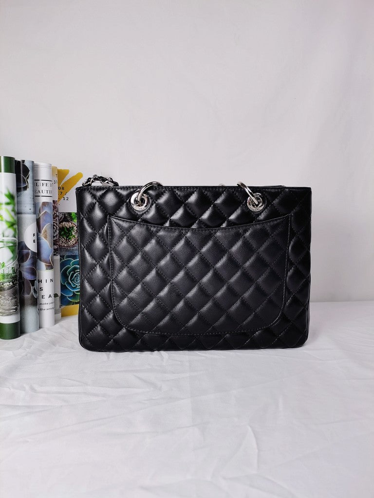 4XC20BDE Stylish leather bag 