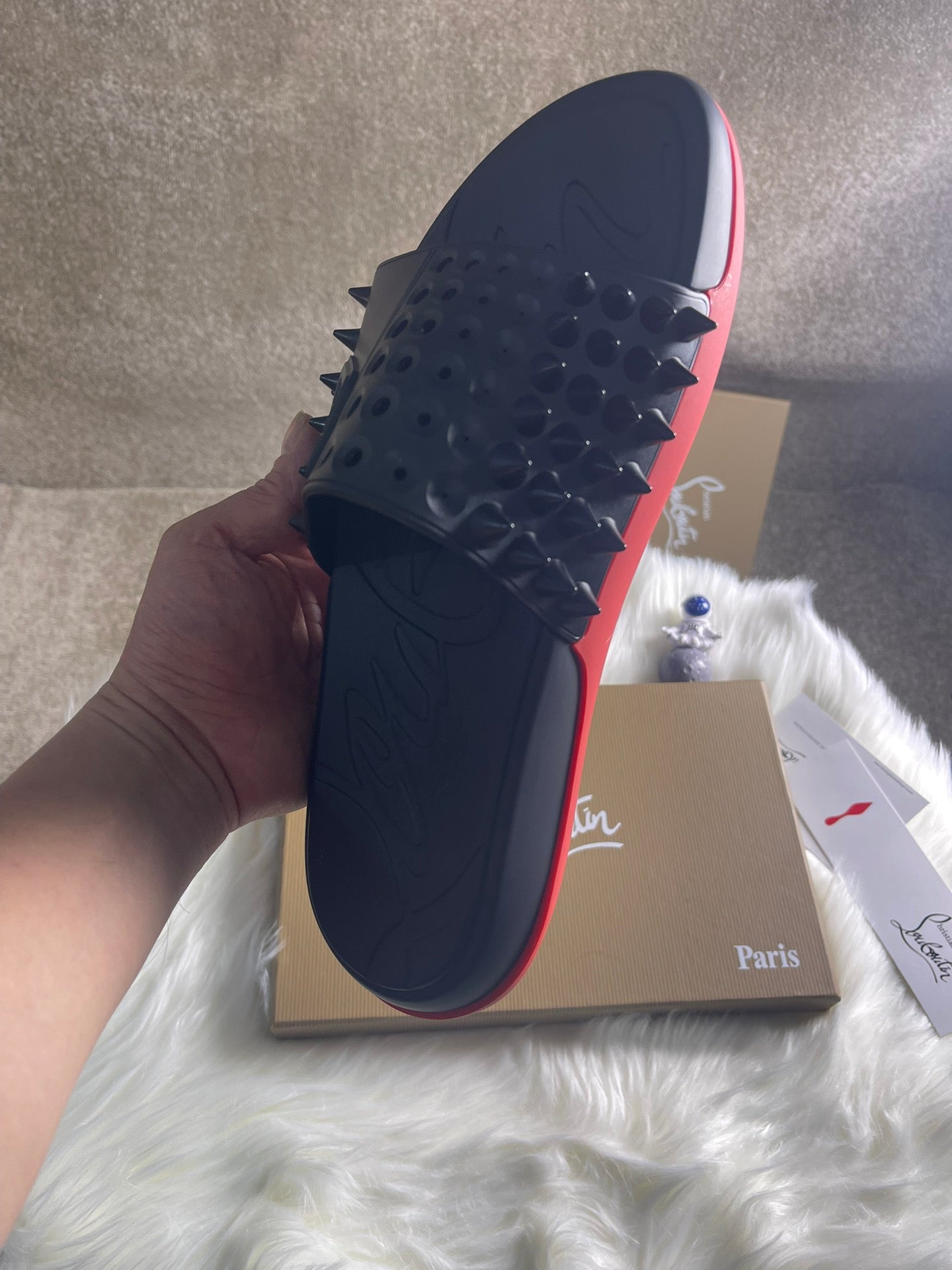 J4A22ZDE Stylish Slippers