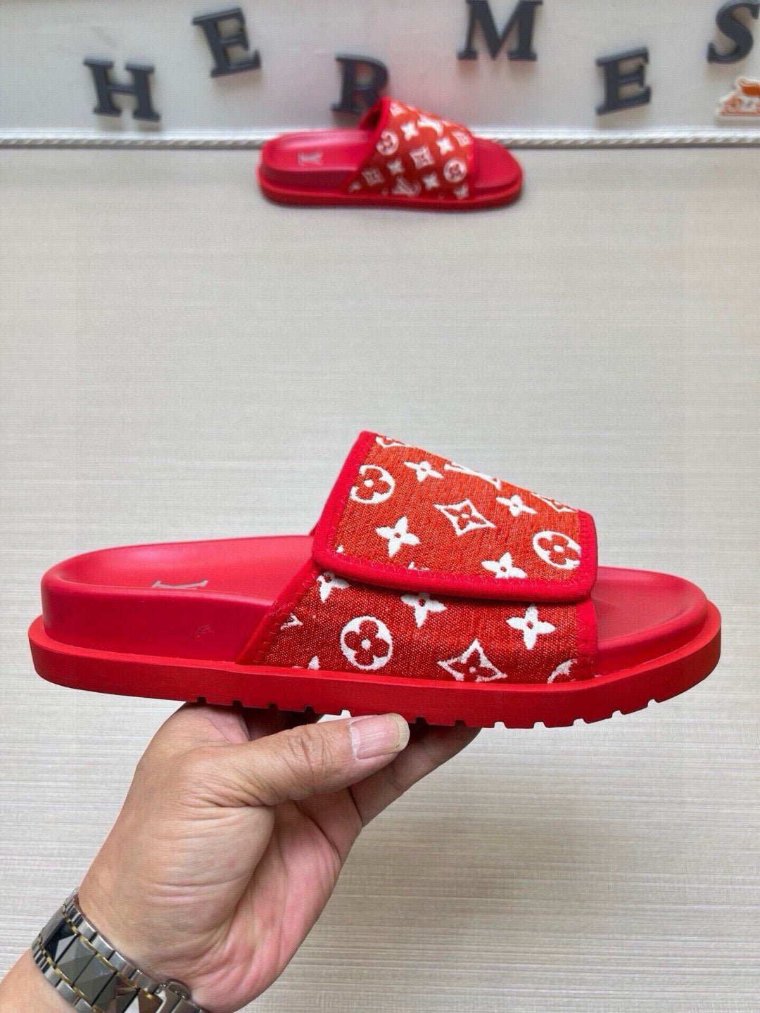 5QE4ZDE Stylish Slippers