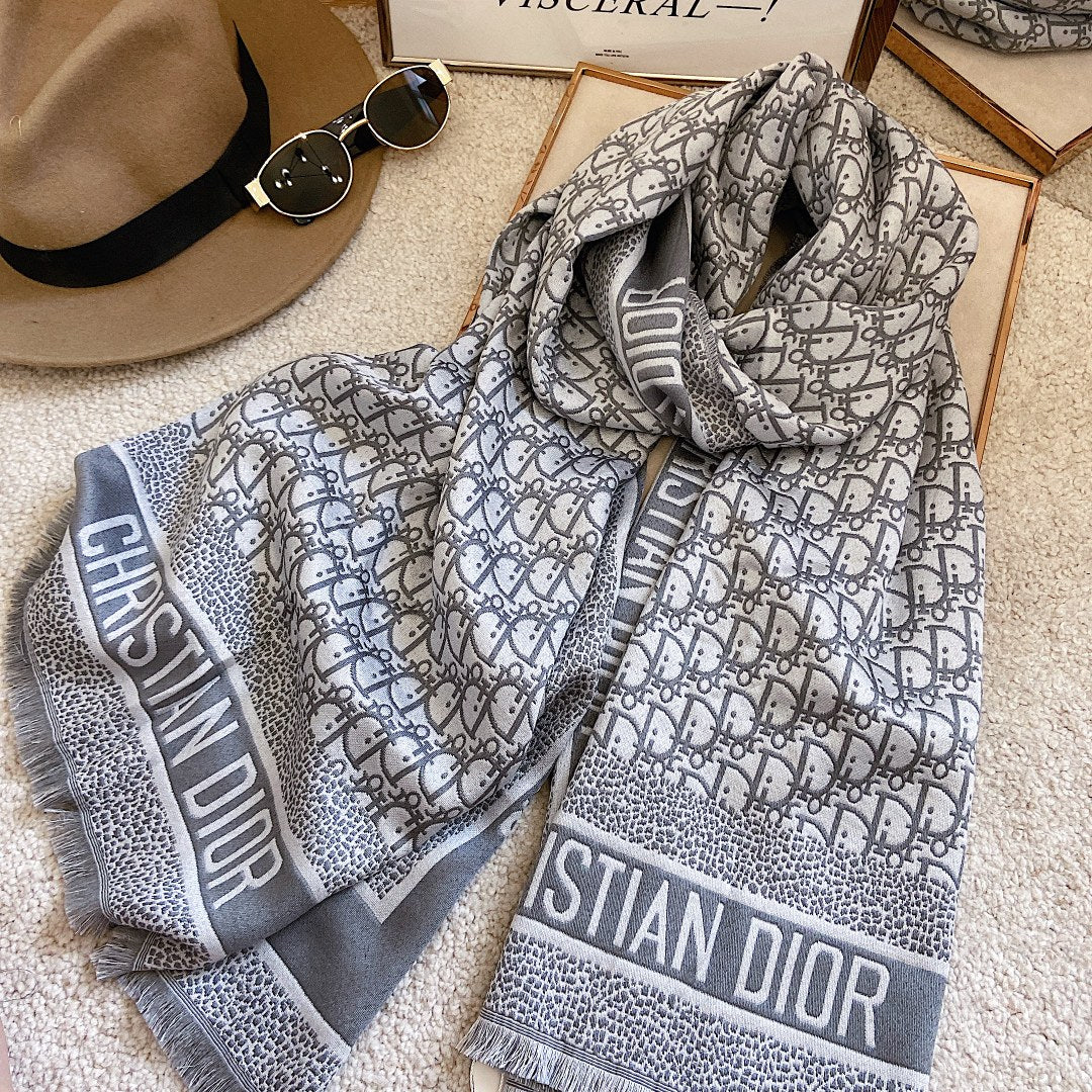 185ZD45WDE Stylish Winter Scarves