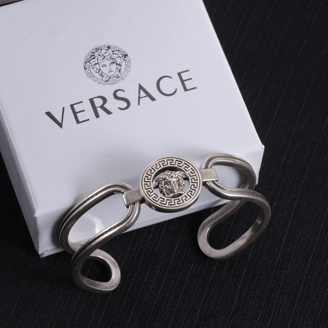 14V316KDE Stylish Bracelets