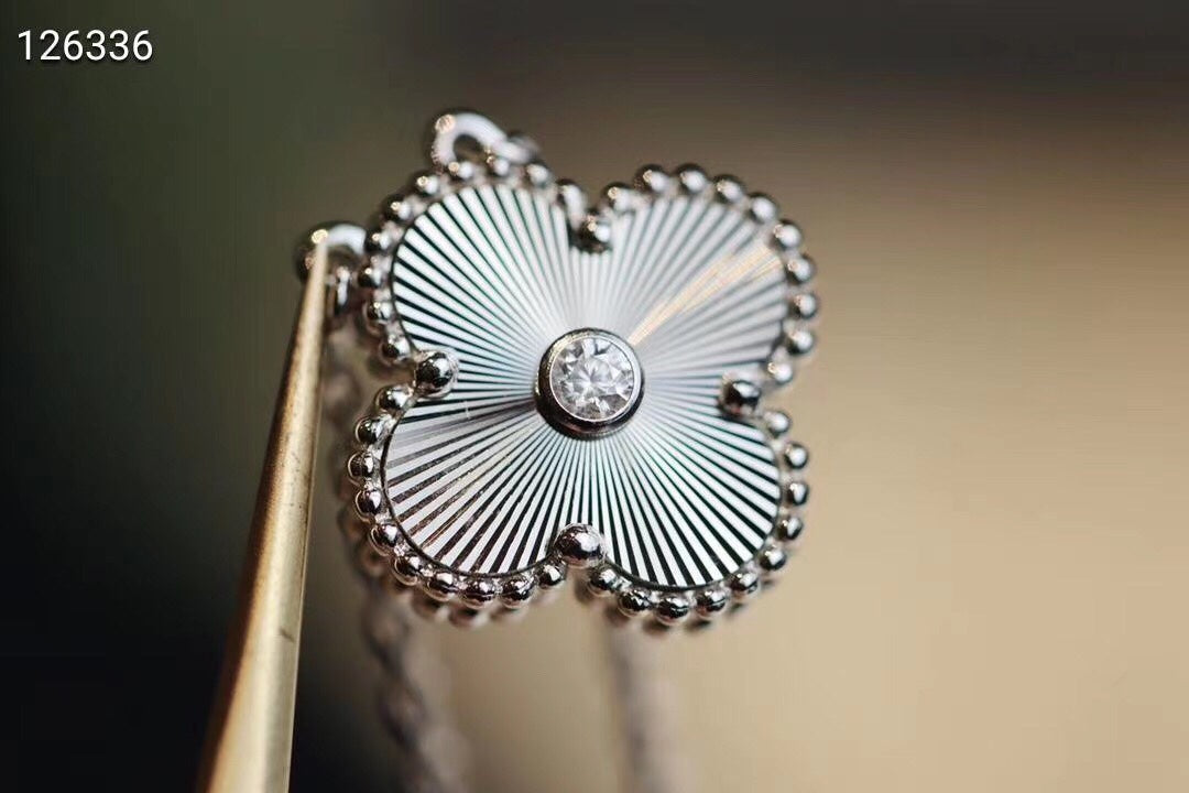 5XVA202XDE Stylish  rings,earrings, bracelets,necklaces