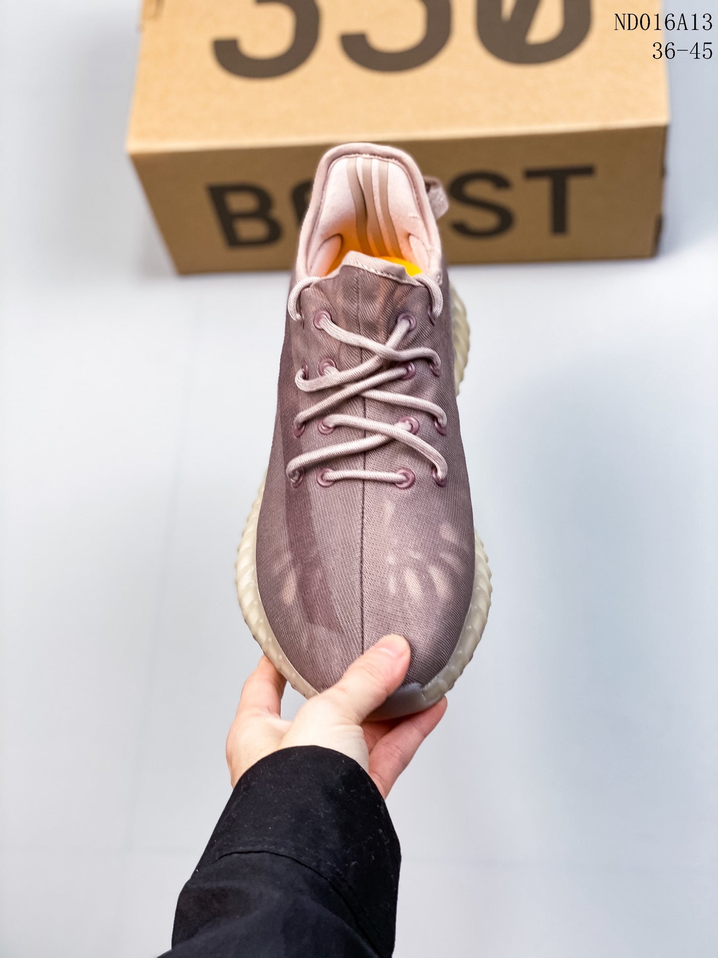 4YA86ZDE Stylish Sneakers (No Box, August-October Big Sale)