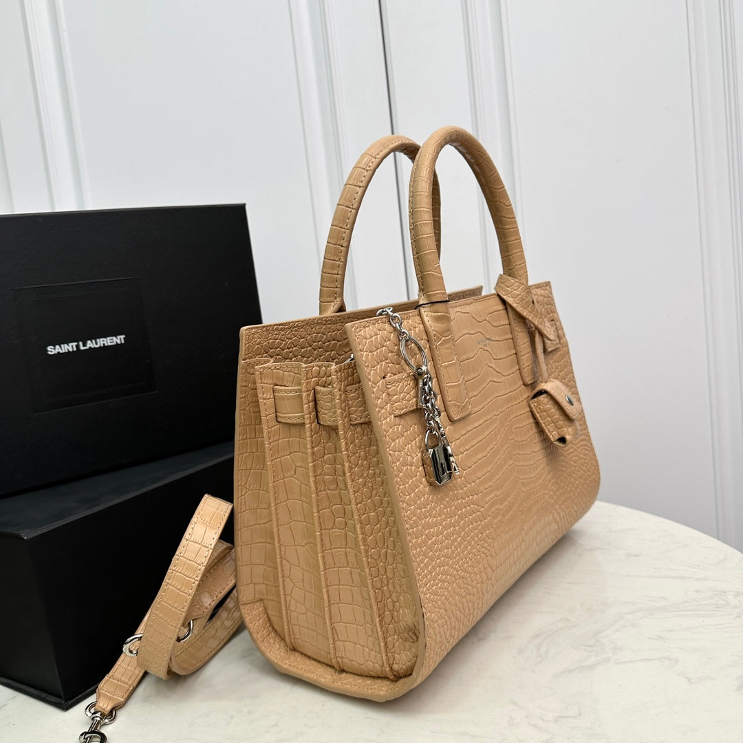 1XSL268BDE Stylish leather bag 