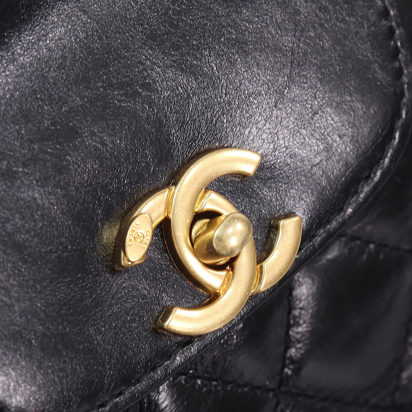 2XC130BDE Stylish leather bag 