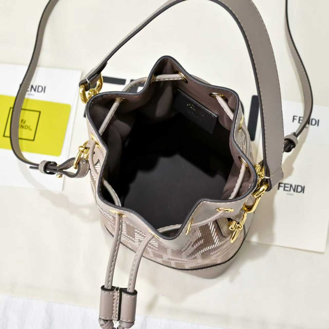 15RF11BDE Stylish bag