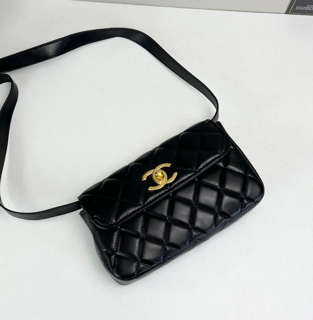 15RC61BDE Stylish leather bag