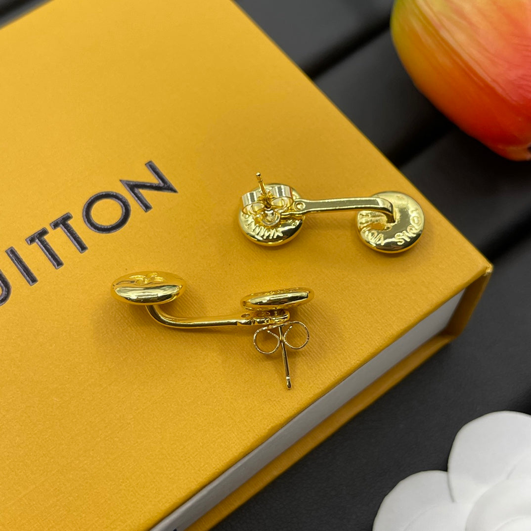 14E979EDE Stylish Earrings