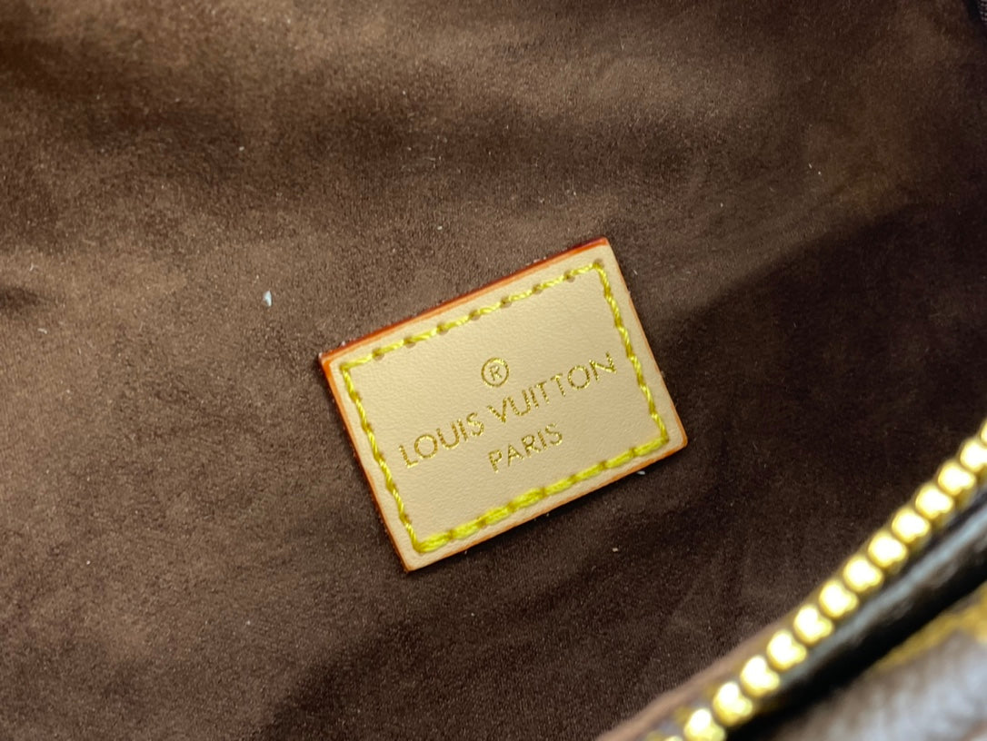 155NE57BDE Stylish leather bag