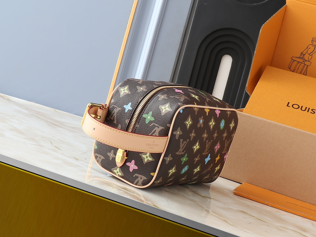 15RE69BDE Stylish leather bag
