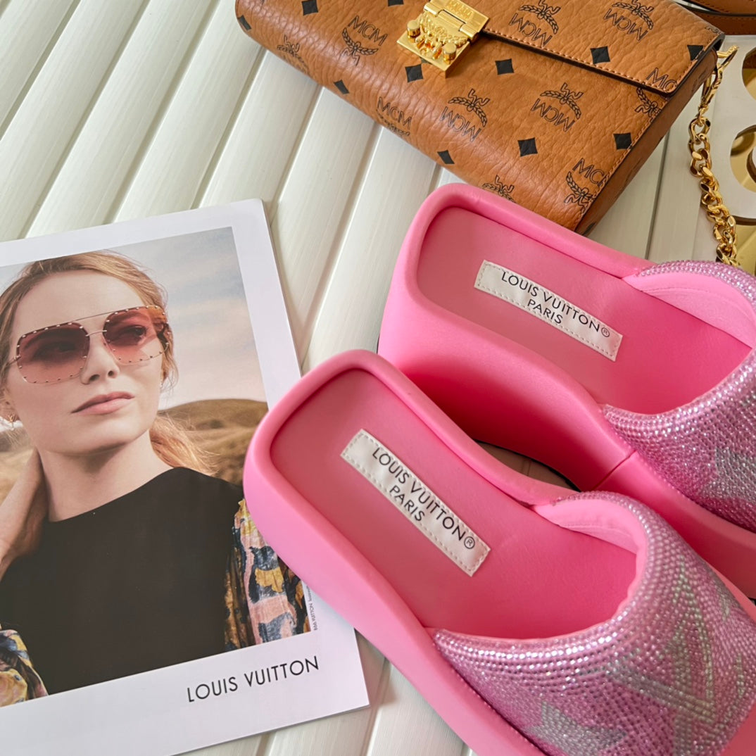 14E90ZDE Stylish Slippers